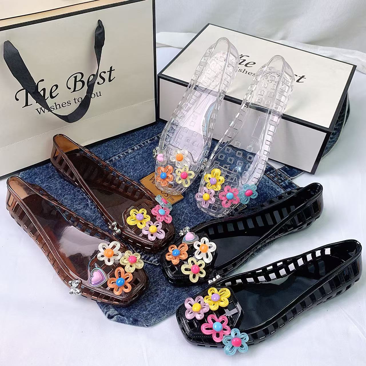 Women'S Accessories For Shoes - ファッショナブルな女性の靴ゼリークリスタルシューズ女性の靴レインボーフラワーセットアクセサリークリスタルシューズサンダルゼリー靴スリッポンスリッパ