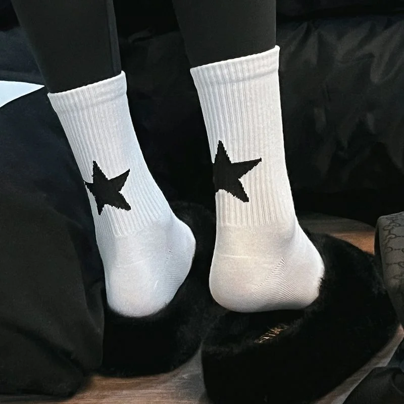 スポーツアンクルソックス 五芒星柄 黒白 男性 女性 個性  - Women'S Ankle Accessories のレビューと価格