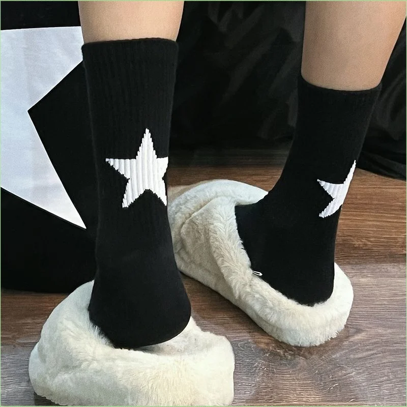 スポーツアンクルソックス 五芒星柄 黒白 男性 女性 個性  - Women'S Ankle Accessories のレビューと価格